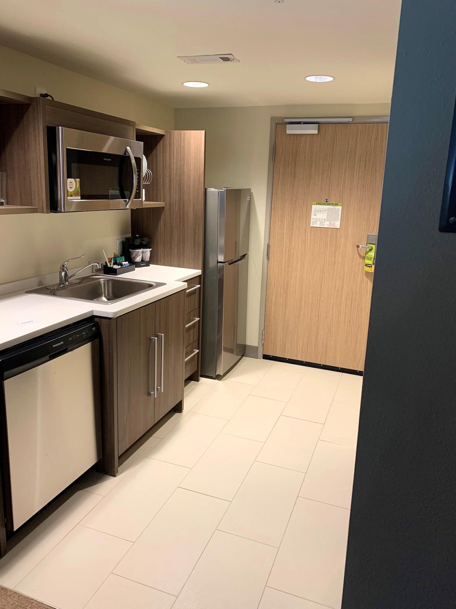 Hotel Home2 By Hilton University Blvd 3*